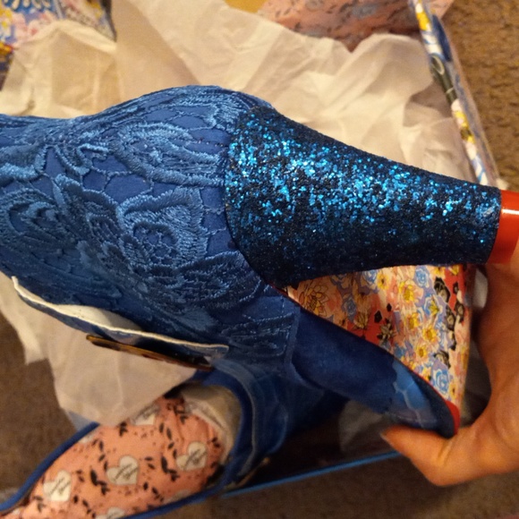 Beautiful Blue Miaow Irregular Choice Booties, size 43, size 11 - Picture 12 of 12